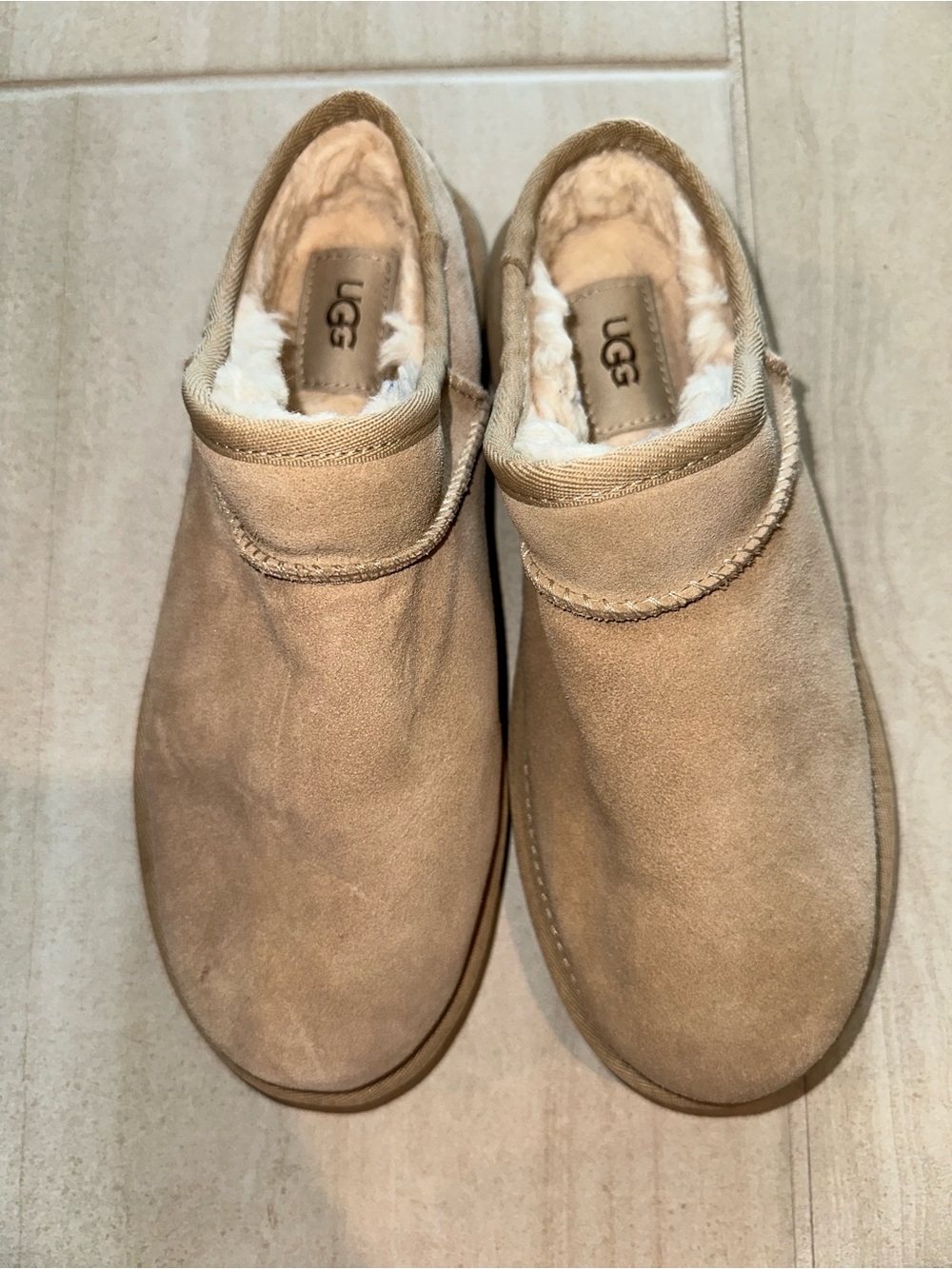 Ugg ultra short slip ons - Picture 2 of 5